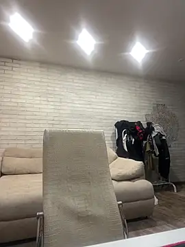 Snapshot of sladkiyoo chatting on 10.02.25 sladkiyoo online show from 10.02.25