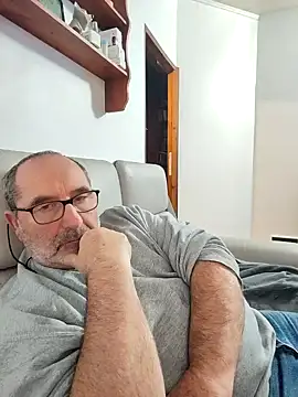 Snapshot of gillou1234 chatting on 11.11.25 gillou1234 online show from 11.11.25