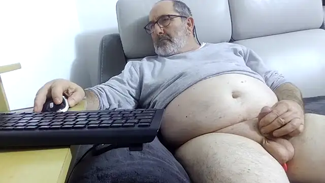 Snapshot of gillou1234 chatting on 03.05.26 gillou1234 online show from 03.05.26