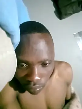 Snapshot of 199Gif chatting on 12.22.25 199Gif online show from 12.22.25