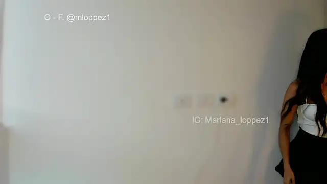 Snapshot of mariana_lopez1 chatting on 01.12.25 mariana lopez1 online show from 01.12.25