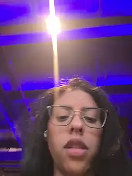 Snapshot of mariana_lopez1 chatting on 09.23.25 mariana lopez1 online show from 09.23.25