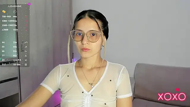 Lilacutte  online show from 10.10.25