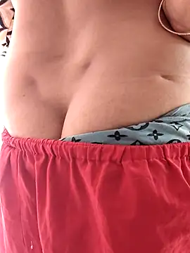 Snapshot of Hot-rubina chatting on 10.26.25 Hot-rubina online show from 10.26.25