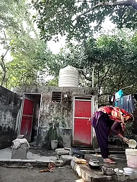 Snapshot of Hot-rubina chatting on 11.25.25 Hot-rubina online show from 11.25.25