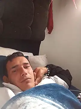 Snapshot of MushyNebbish chatting on 11.17.25 MushyNebbish online show from 11.17.25