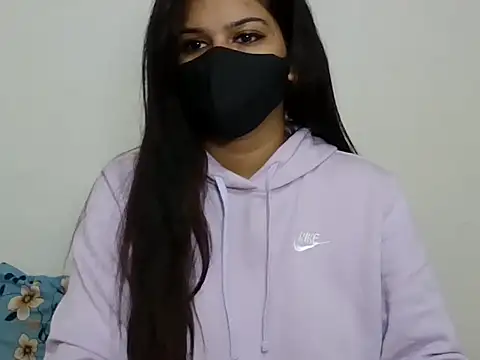 sparkling queen online show from 12.12.24