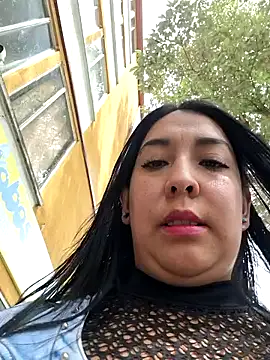 Bella keny online show from 03.17.25