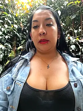 Bella keny online show from 11.04.25