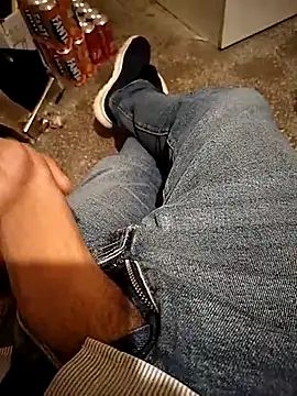 Snapshot of A_man_in_public chatting on 10.24.25 A man in public online show from 10.24.25