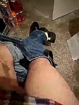 Snapshot of A_man_in_public chatting on 11.20.25 A man in public online show from 11.20.25