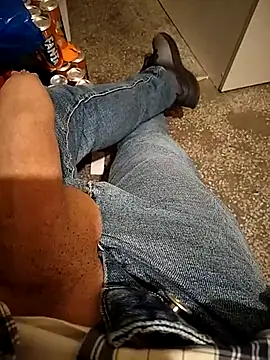 Snapshot of A_man_in_public chatting on 12.15.25 A man in public online show from 12.15.25