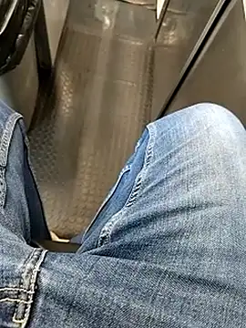 A man in public online show from 01.18.26