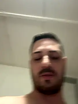 Snapshot of iltoscano95 chatting on 10.10.25 iltoscano95 online show from 10.10.25