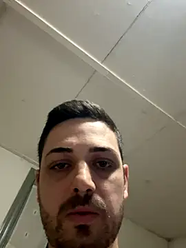 Snapshot of iltoscano95 chatting on 10.25.25 iltoscano95 online show from 10.25.25