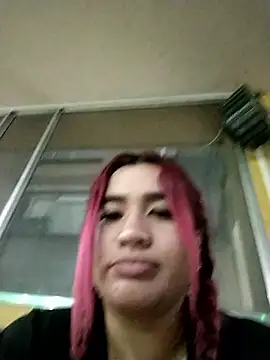 Snapshot of EmaGw chatting on 01.17.26 EmaGw online show from 01.17.26