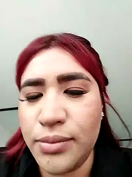 Snapshot of EmaGw chatting on 02.14.26 EmaGw online show from 02.14.26