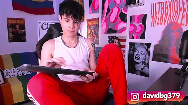 cinnamon boyxxx online show from 02.28.25