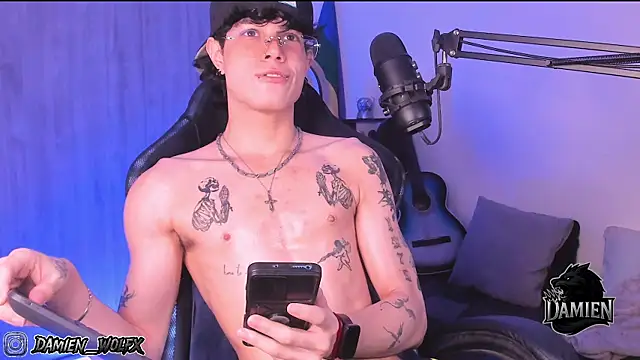 cinnamon boyxxx online show from 09.21.25