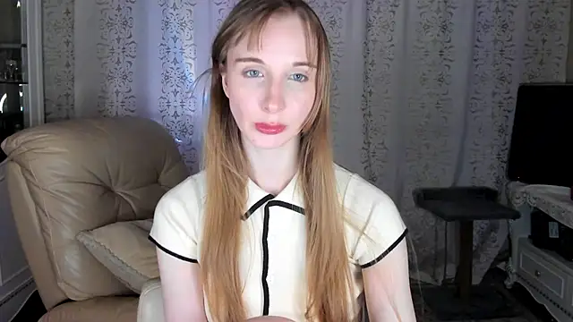 AprilHilll online show from 02.09.25