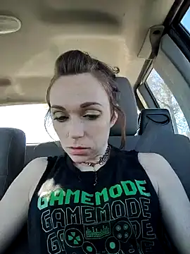 Genevieve143 online show from 01.18.25