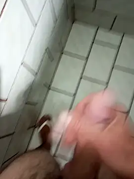 Snapshot of Din0071 chatting on 12.03.24 Din0071 online show from 12.03.24