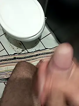 Snapshot of Din0071 chatting on 12.07.24 Din0071 online show from 12.07.24