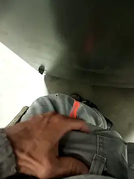 Snapshot of Din0071 chatting on 01.23.25 Din0071 online show from 01.23.25