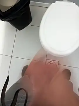 Snapshot of Din0071 chatting on 03.01.25 Din0071 online show from 03.01.25