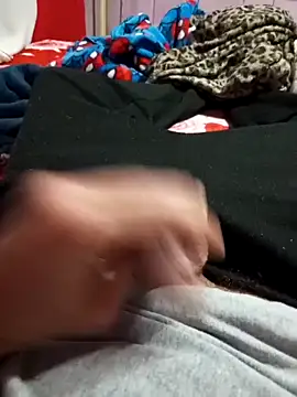 Snapshot of Din0071 chatting on 09.23.25 Din0071 online show from 09.23.25