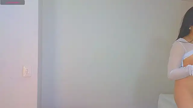 Tiphani walker  online show from 01.09.26