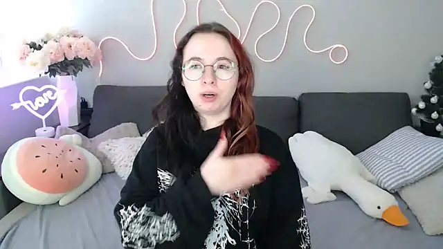 Mini Diva online show from 02.21.26