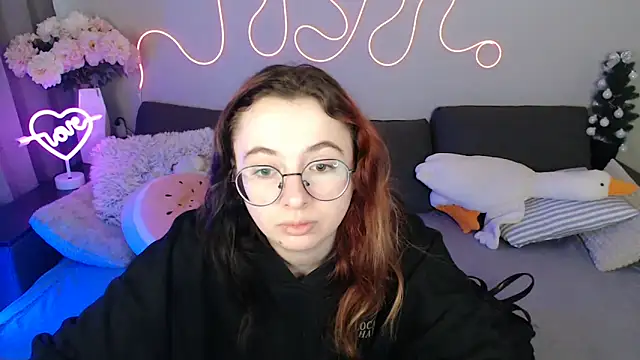 Mini Diva online show from 04.03.26