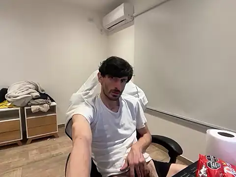 Snapshot of nicolaaaaas chatting on 10.26.25 nicolaaaaas online show from 10.26.25