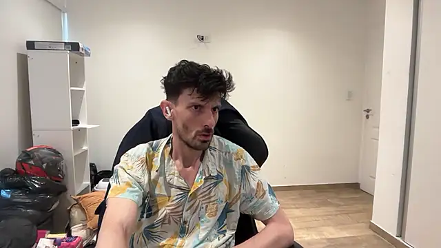 Snapshot of nicolaaaaas chatting on 11.26.25 nicolaaaaas online show from 11.26.25