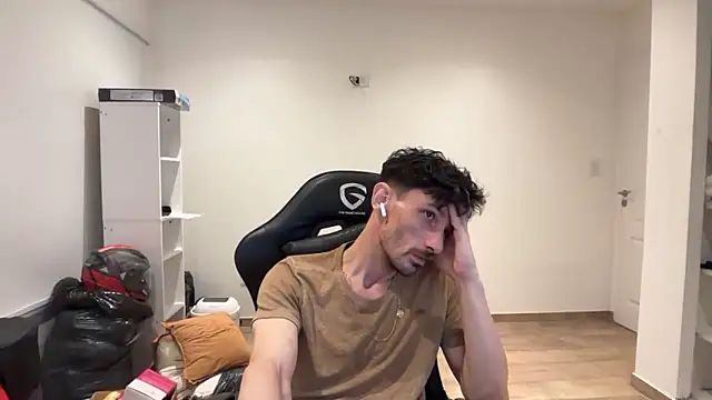 Snapshot of nicolaaaaas chatting on 11.27.25 nicolaaaaas online show from 11.27.25