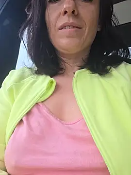 Snapshot of lovewildguy1 chatting on 11.23.25 lovewildguy1 online show from 11.23.25