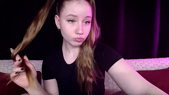 Snapshot of SindiWatsoon chatting on 01.02.25 SindiWatsoon online show from 01.02.25