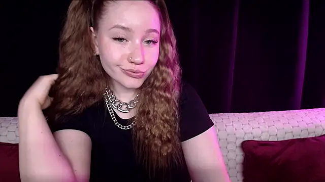 Snapshot of SindiWatsoon chatting on 02.28.25 SindiWatsoon online show from 02.28.25