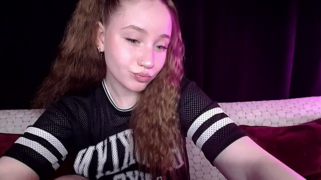 Snapshot of SindiWatsoon chatting on 03.16.25 SindiWatsoon online show from 03.16.25