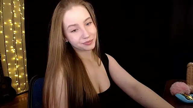 Snapshot of SindiWatsoon chatting on 11.11.25 SindiWatsoon online show from 11.11.25