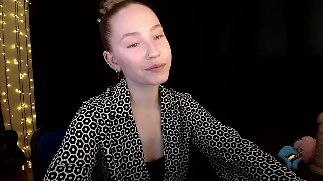 SindiWatsoon online show from 02.10.26