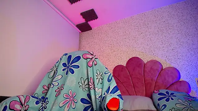 luly pink online show from 05.30.26