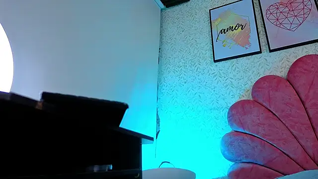 luly pink online show from 06.24.26