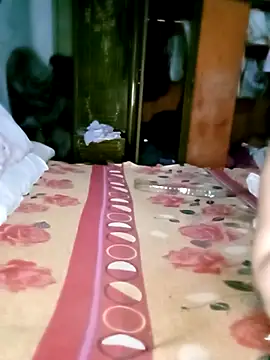 Snapshot of Meral1 chatting on 10.07.25 Meral1 online show from 10.07.25