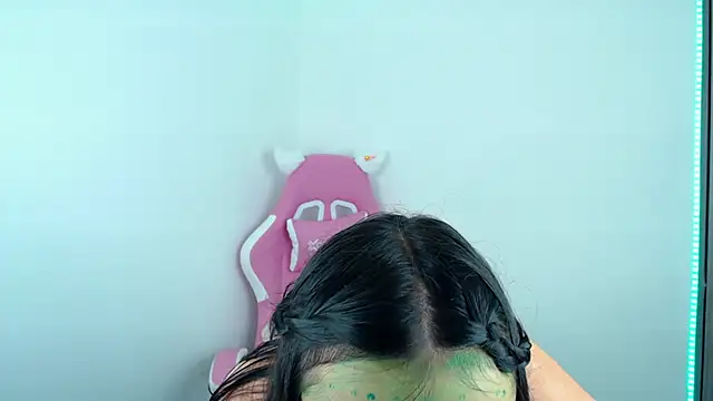 nahia  2 online show from 10.24.25