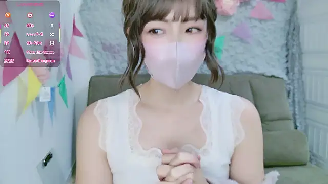 Snapshot of A33-asami chatting on 11.22.25 A33-asami online show from 11.22.25