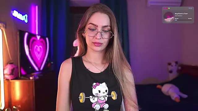 Kamila icee online show from 11.20.25