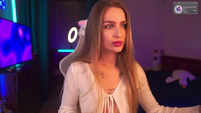 Kamila icee online show from 11.25.25