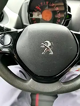 Snapshot of onbifeet chatting on 03.18.25 onbifeet online show from 03.18.25